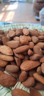 مغز بادام ایرانی خام