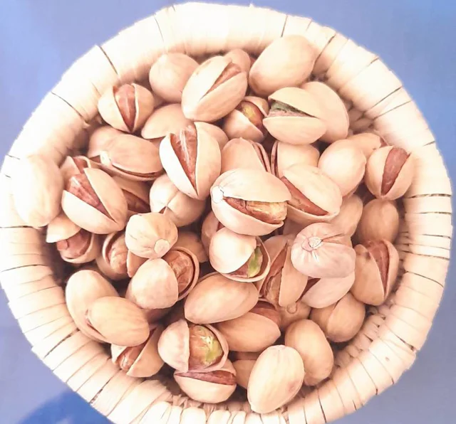 پسته فندوقی دهان باز