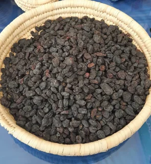 کشمش مویز متوسط(بی هسته) در مجموعه مزرعه تویسرکان